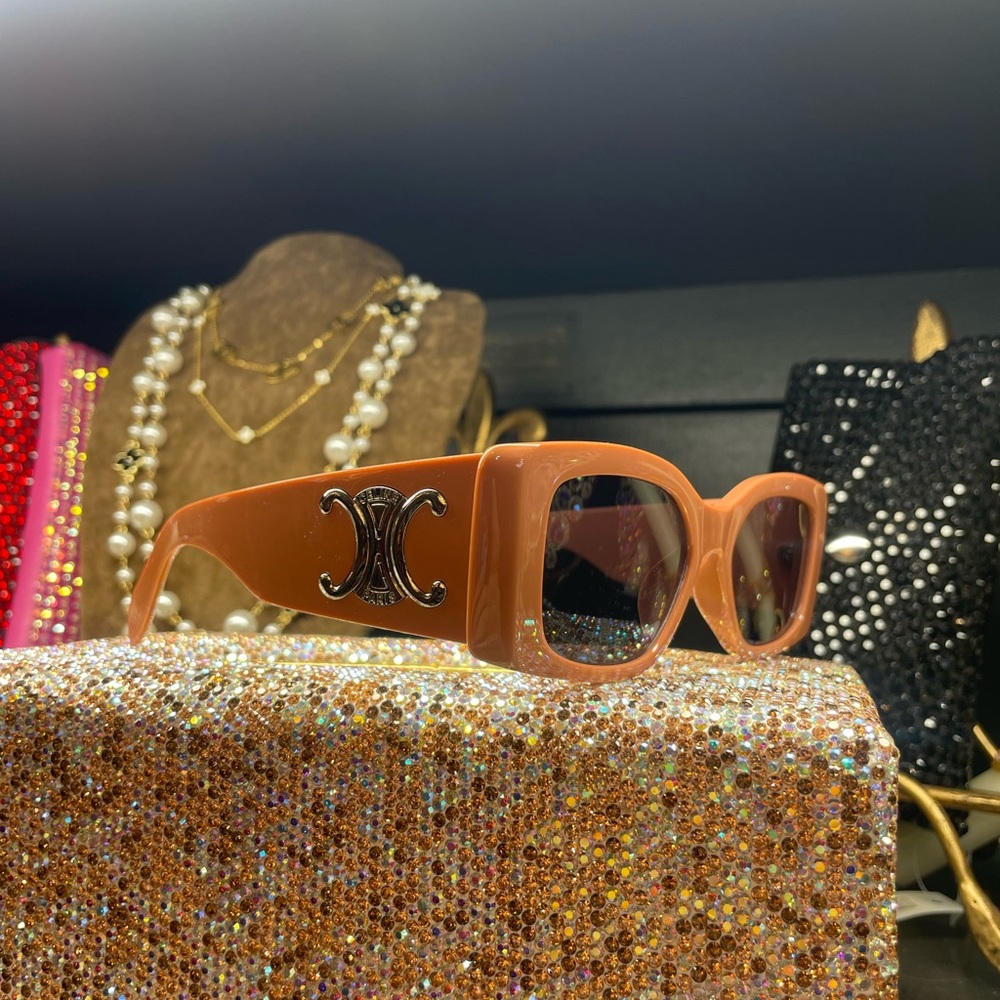 Chic Orange Sunglasses